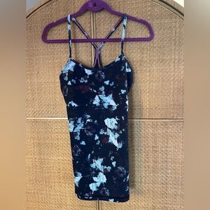 Lulu lemon fitness top